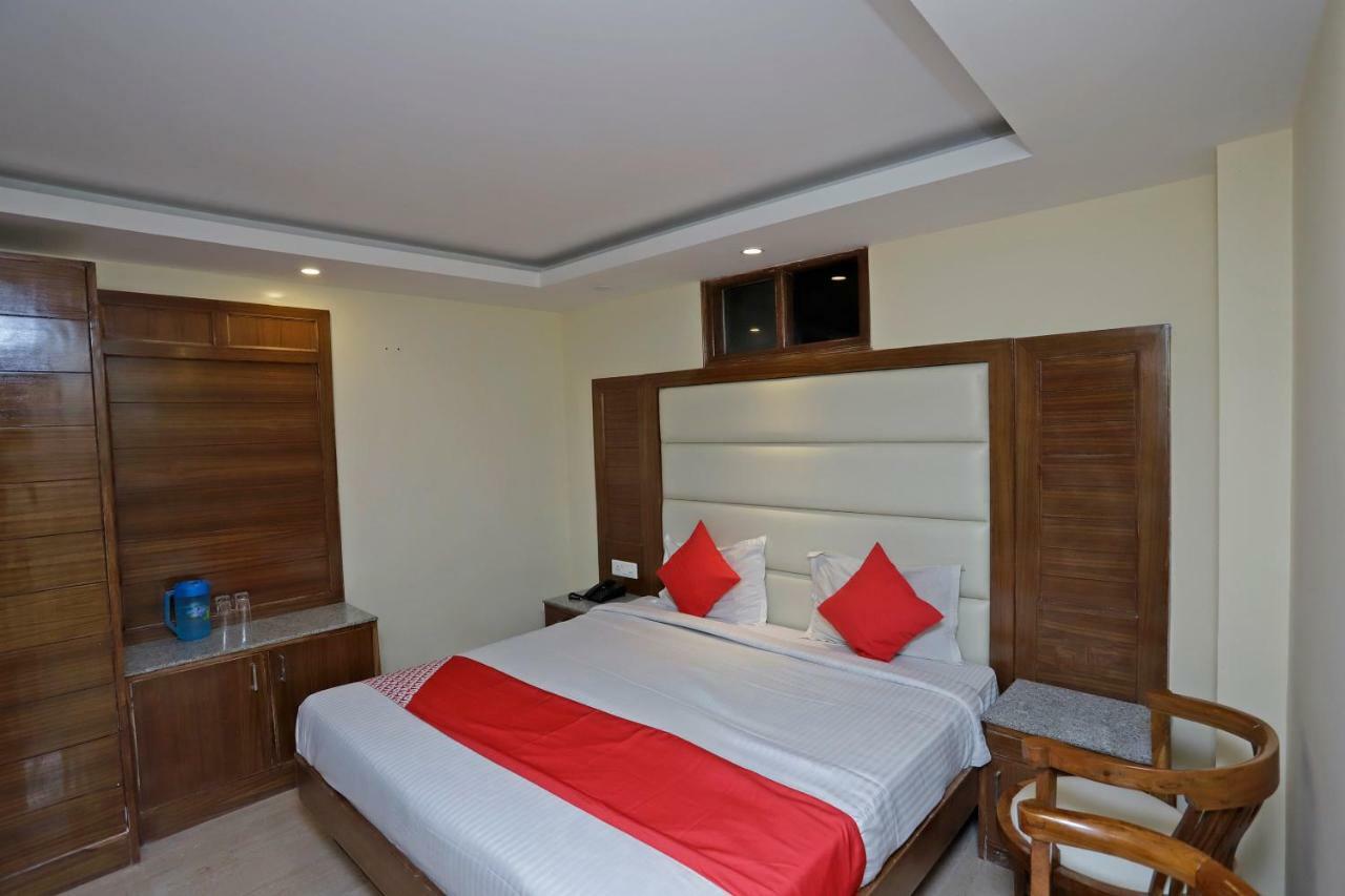 Oyo 39066 Hotel Star View Mussoorie Esterno foto