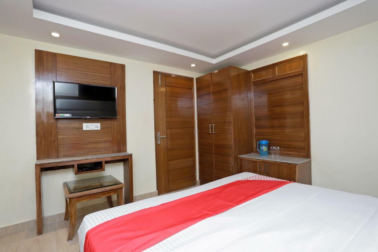 Oyo 39066 Hotel Star View Mussoorie Esterno foto